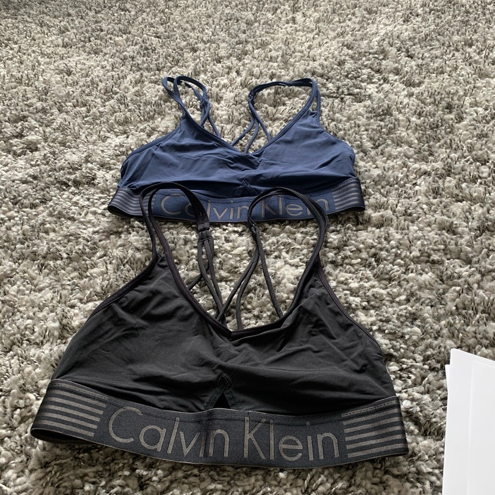Sports bralette